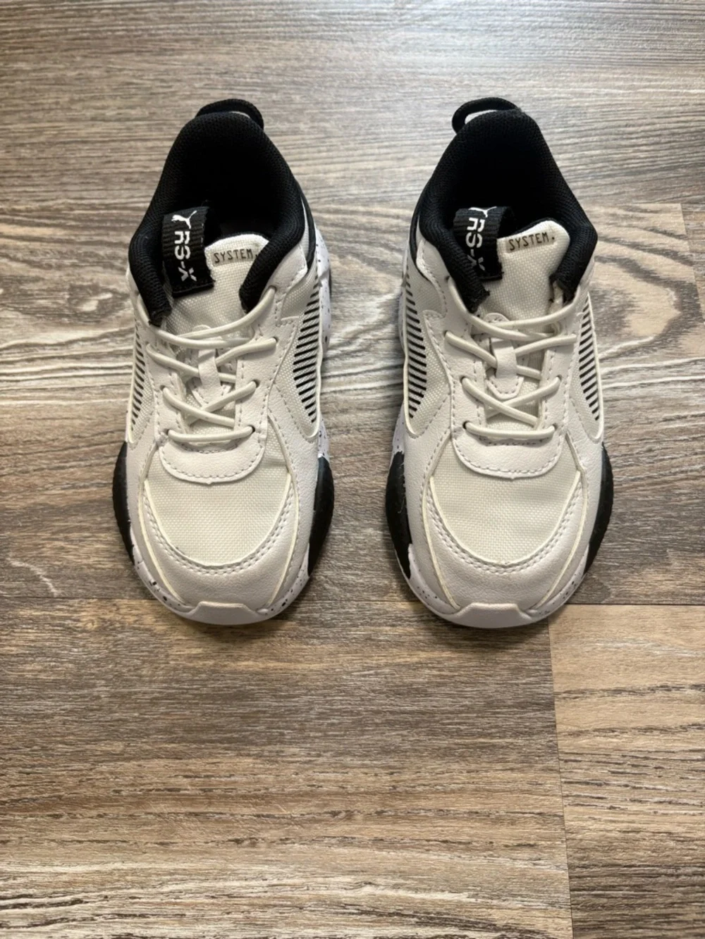 PUMA RS-X Black and White Running Sneakers 8 NWOT